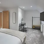 Host & - Iburn House Holiday home *