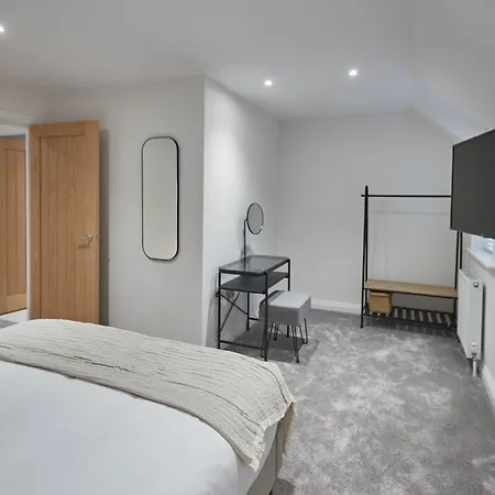 Host & - Iburn House 度假居 *